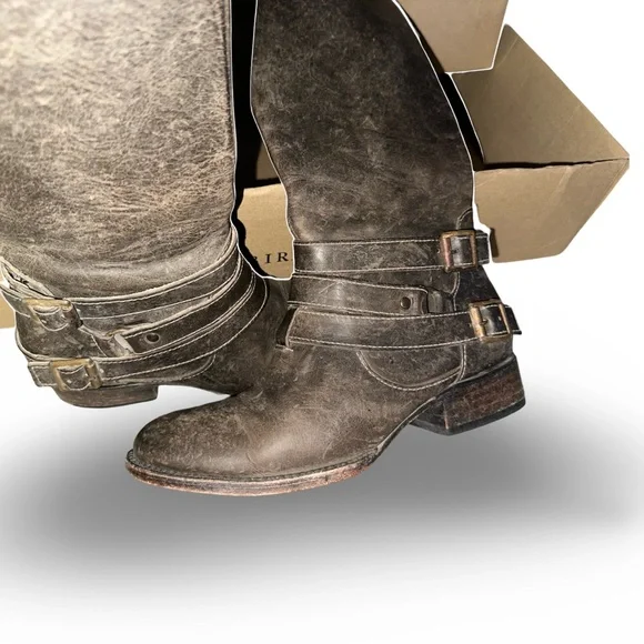 Freebird By Steven Irish Leather Buckle Strap Tall Boots in Stone Womens Sz 7 - Picture 5 of 9